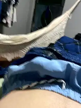 Snapshot of Novindapikgrossa chatting on 01-16-26, 01:53 Novindapikgrossa online show from 01-16-26, 01:53