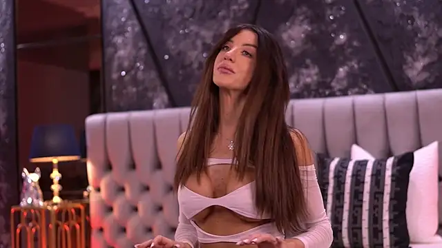 StephieRouse online show from 02-06-26, 07:45