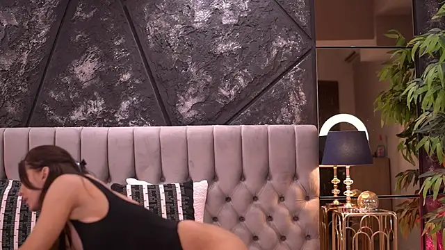 StephieRouse online show from 04-20-26, 08:28