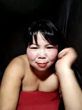 Snapshot of lusy-00 chatting on 05-10-26, 02:11 lusy-00 online show from 05-10-26, 02:11