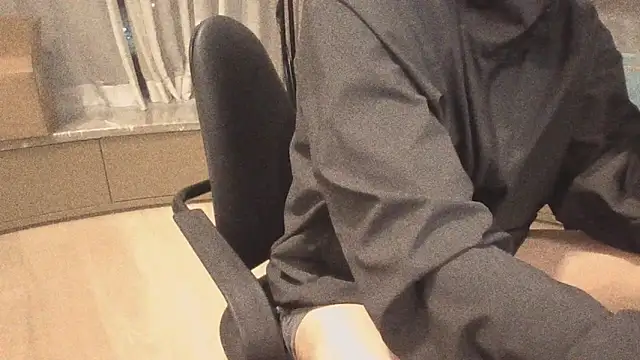 Snapshot of msk2004_06 chatting on 10-09-25, 04:05 msk2004 06 online show from 10-09-25, 04:05