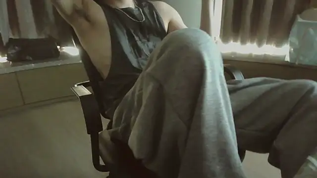 Snapshot of msk2004_06 chatting on 02-11-26, 08:41 msk2004 06 online show from 02-11-26, 08:41