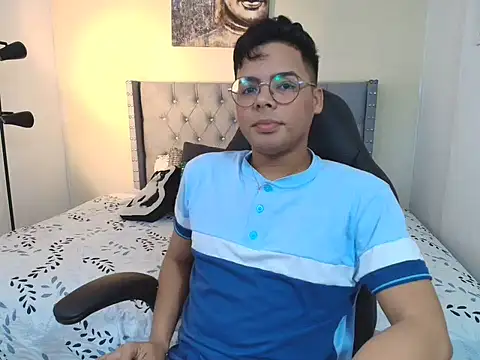 Snapshot of stewart_mateo_ chatting on 11-20-25, 02:01 stewart mateo online show from 11-20-25, 02:01