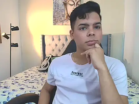 Snapshot of stewart_mateo_ chatting on 11-25-25, 02:11 stewart mateo online show from 11-25-25, 02:11