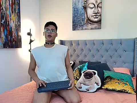 Snapshot of stewart_mateo_ chatting on 11-30-25, 02:15 stewart mateo online show from 11-30-25, 02:15