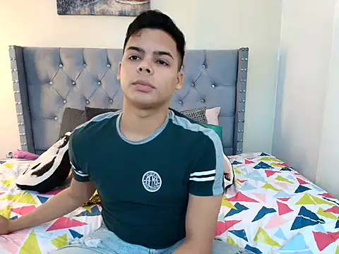 Snapshot of stewart_mateo_ chatting on 12-02-25, 02:06 stewart mateo online show from 12-02-25, 02:06