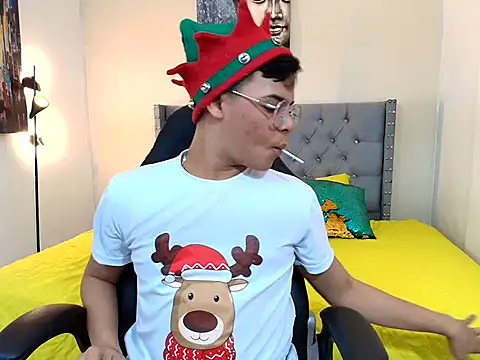 Snapshot of stewart_mateo_ chatting on 12-05-25, 02:09 stewart mateo online show from 12-05-25, 02:09