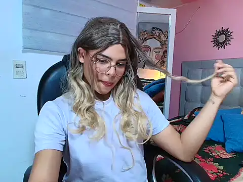 Snapshot of stewart_mateo_ chatting on 12-18-25, 02:17 stewart mateo online show from 12-18-25, 02:17