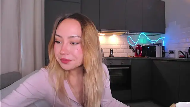 Snapshot of baobei03 chatting on 02-03-26, 11:15 baobei03 online show from 02-03-26, 11:15