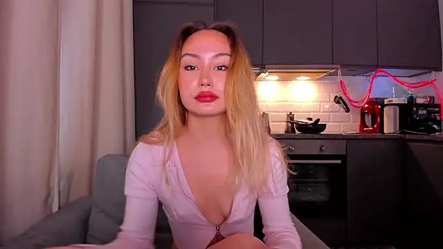 Snapshot of baobei03 chatting on 02-08-26, 12:08 baobei03 online show from 02-08-26, 12:08