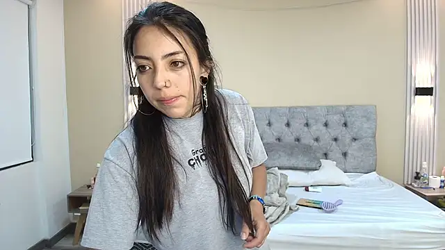 LiaMonroee  online show from 09-22-25, 11:45