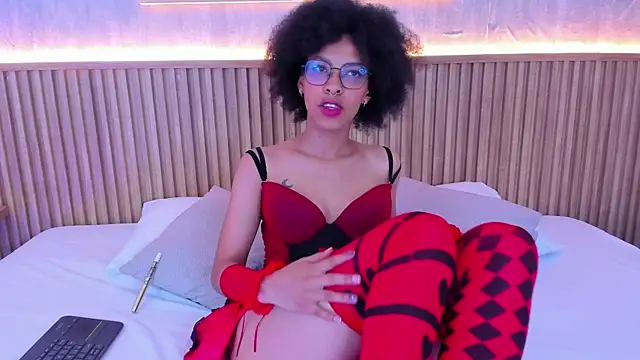 Snapshot of sophie_rojas chatting on 10-29-25, 02:14 sophie rojas online show from 10-29-25, 02:14