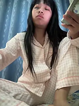 jingjing005 online show from 04-28-26, 07:46