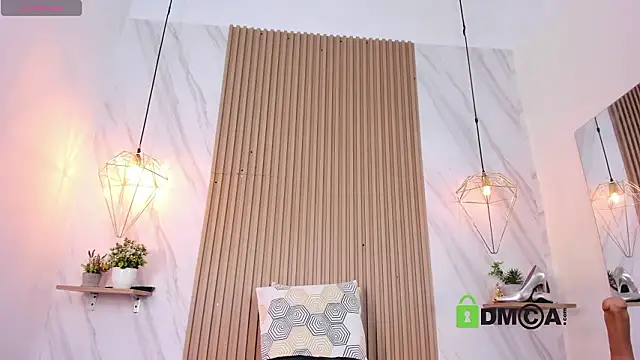 lia harper  online show from 02-12-26, 07:31