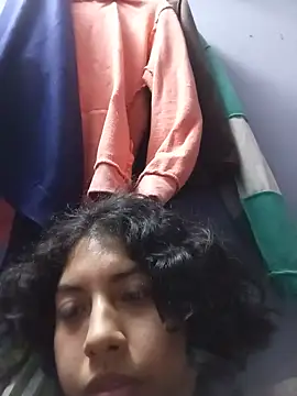 Snapshot of Syndel23 chatting on 09-09-25, 03:06 Syndel23 online show from 09-09-25, 03:06