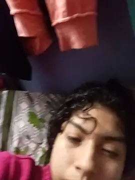 Snapshot of Syndel23 chatting on 09-10-25, 03:17 Syndel23 online show from 09-10-25, 03:17