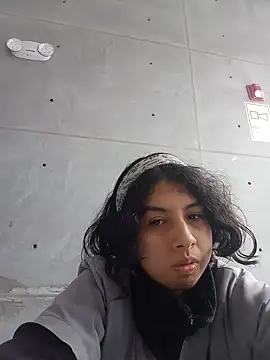 Snapshot of Syndel23 chatting on 09-12-25, 05:02 Syndel23 online show from 09-12-25, 05:02