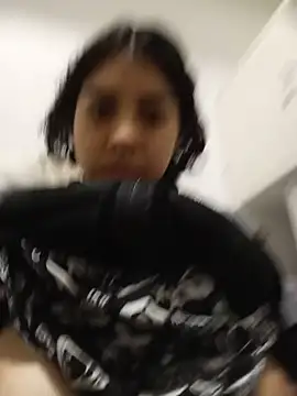 Snapshot of Syndel23 chatting on 09-13-25, 09:47 Syndel23 online show from 09-13-25, 09:47