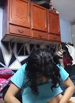 Snapshot of Syndel23 chatting on 09-27-25, 09:42 Syndel23 online show from 09-27-25, 09:42