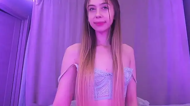 Snapshot of fikuspikus chatting on 03-07-26, 07:00 fikuspikus online show from 03-07-26, 07:00