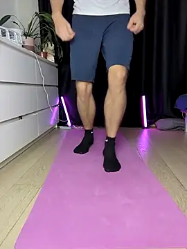 High Greek online show from 09-18-25, 05:26