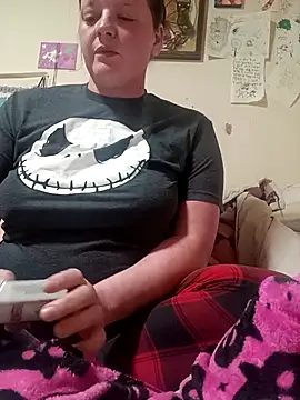 Snapshot of Butterflyann9090 chatting on 11-24-25, 09:25 Butterflyann9090 online show from 11-24-25, 09:25