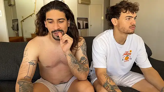 Snapshot of lenruy chatting on 12-19-25, 05:31 lenruy online show from 12-19-25, 05:31