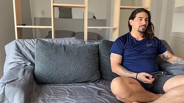 Snapshot of lenruy chatting on 01-11-26, 05:40 lenruy online show from 01-11-26, 05:40