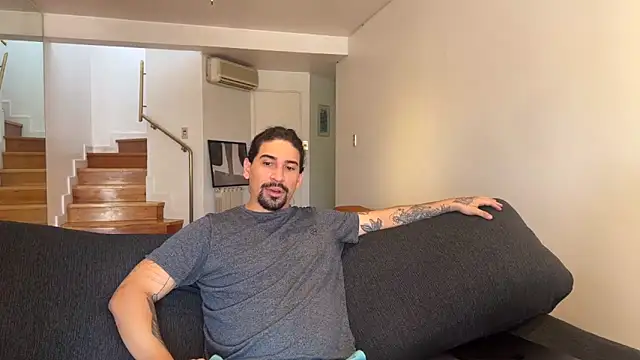 Snapshot of lenruy chatting on 03-02-26, 01:51 lenruy online show from 03-02-26, 01:51