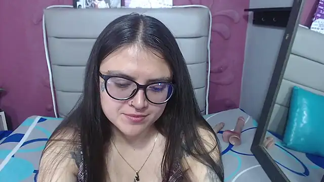 Cailing Zu online show from 10-22-25, 07:35