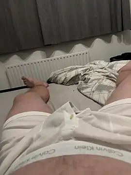 Charlie919111 online show from 10-10-25, 04:44