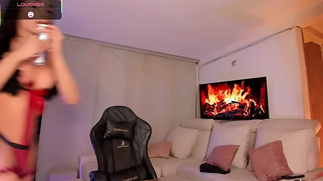 Snapshot of BadRose24 chatting on 02-10-26, 12:59 BadRose24 online show from 02-10-26, 12:59