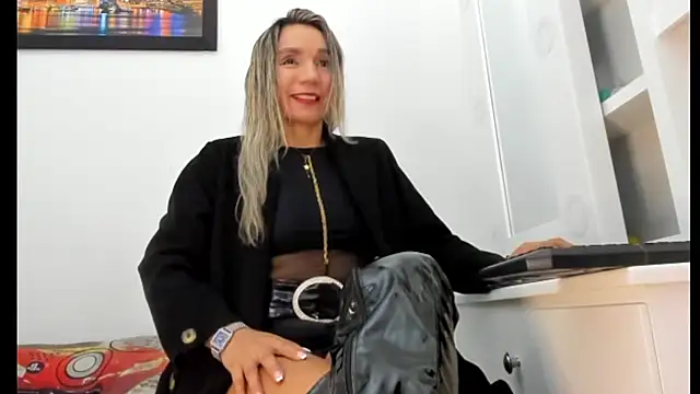 Ms lunaRose online show from 05-30-26, 01:46