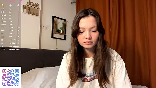 KiraVelvet online show from 10-03-25, 04:26