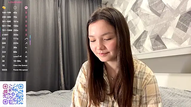 KiraVelvet online show from 11-07-25, 04:07