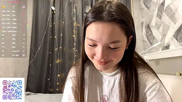 KiraVelvet online show from 12-14-25, 05:07