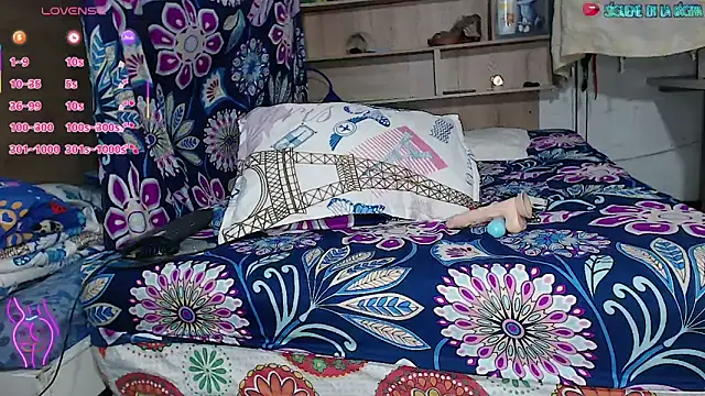 luisafe2025 online show from 10-17-25, 02:19