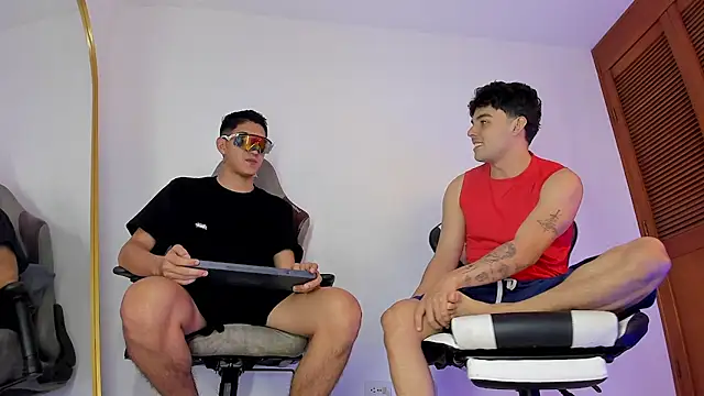 Snapshot of sotooliver3 chatting on 02-09-26, 08:35 sotooliver3 online show from 02-09-26, 08:35