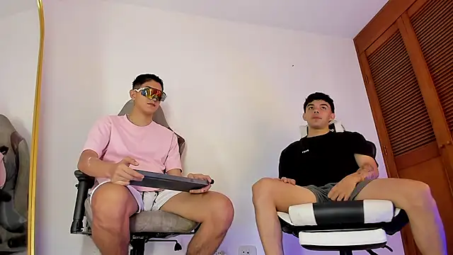 Snapshot of sotooliver3 chatting on 02-20-26, 08:31 sotooliver3 online show from 02-20-26, 08:31