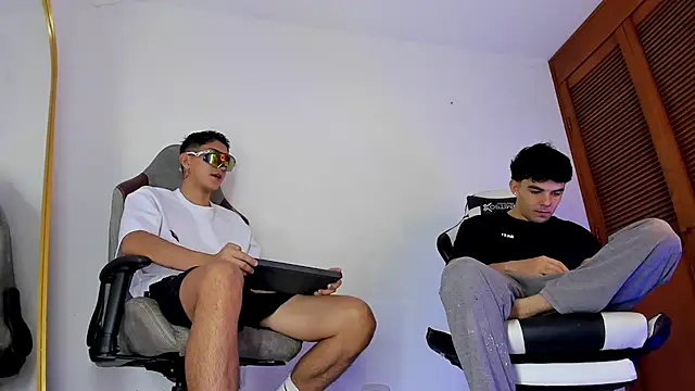 Snapshot of sotooliver3 chatting on 03-03-26, 08:59 sotooliver3 online show from 03-03-26, 08:59