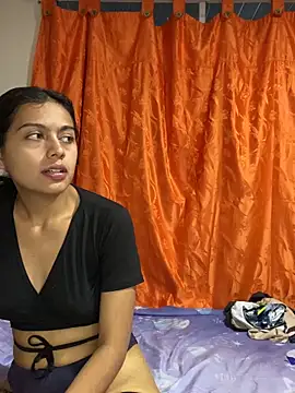 Nezuko-uWux online show from 10-25-25, 11:43