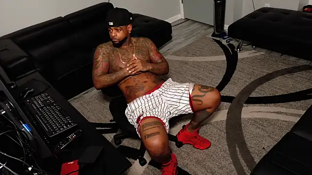 SLANGONDEMHOES online show from 02-23-26, 04:10