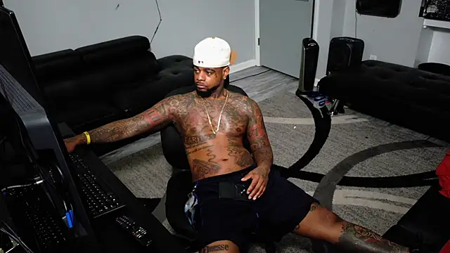 SLANGONDEMHOES online show from 03-04-26, 01:28