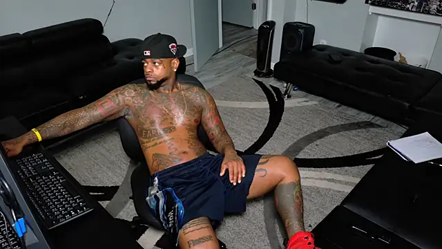 SLANGONDEMHOES online show from 03-06-26, 02:35