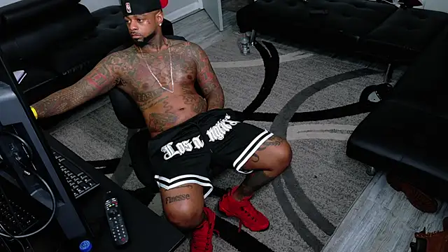 SLANGONDEMHOES online show from 03-29-26, 02:39