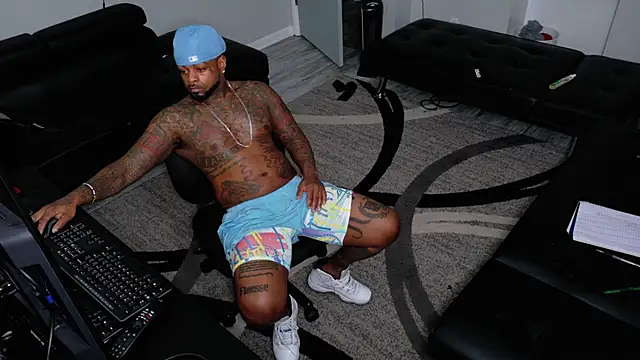 SLANGONDEMHOES online show from 04-14-26, 12:55