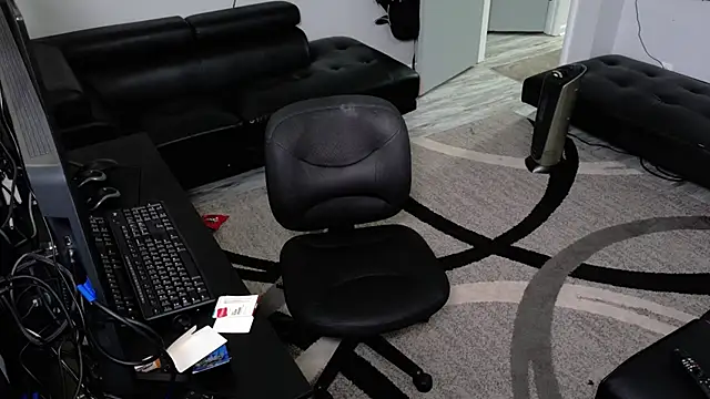 SLANGONDEMHOES online show from 04-23-26, 03:25