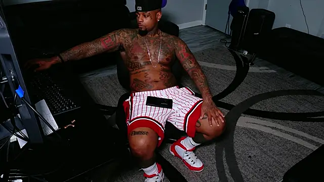 SLANGONDEMHOES online show from 06-07-26, 12:48