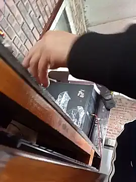 Fienjr online show from 04-28-26, 02:27