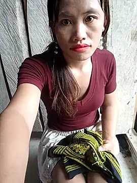 Snapshot of rubi_bae chatting on 07-17-26, 12:06 rubi bae online show from 07-17-26, 12:06